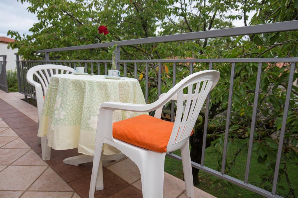 Apartment La Roza Funtana Exterior foto